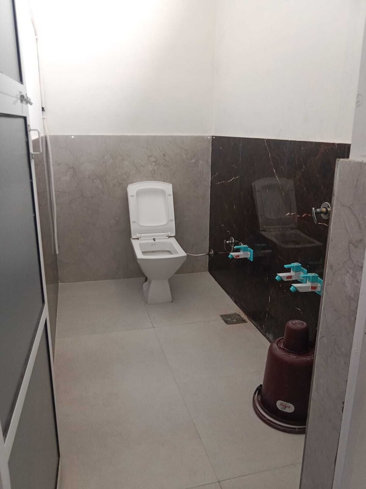 Deluxe Triple Room photo 2