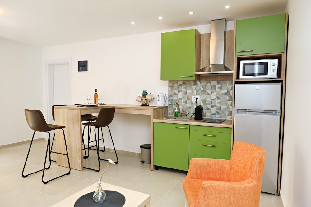 Apartment (A9) photo 3
