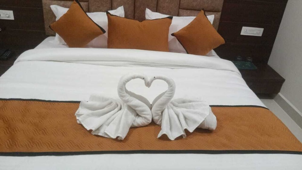Deluxe Room - Photo 3