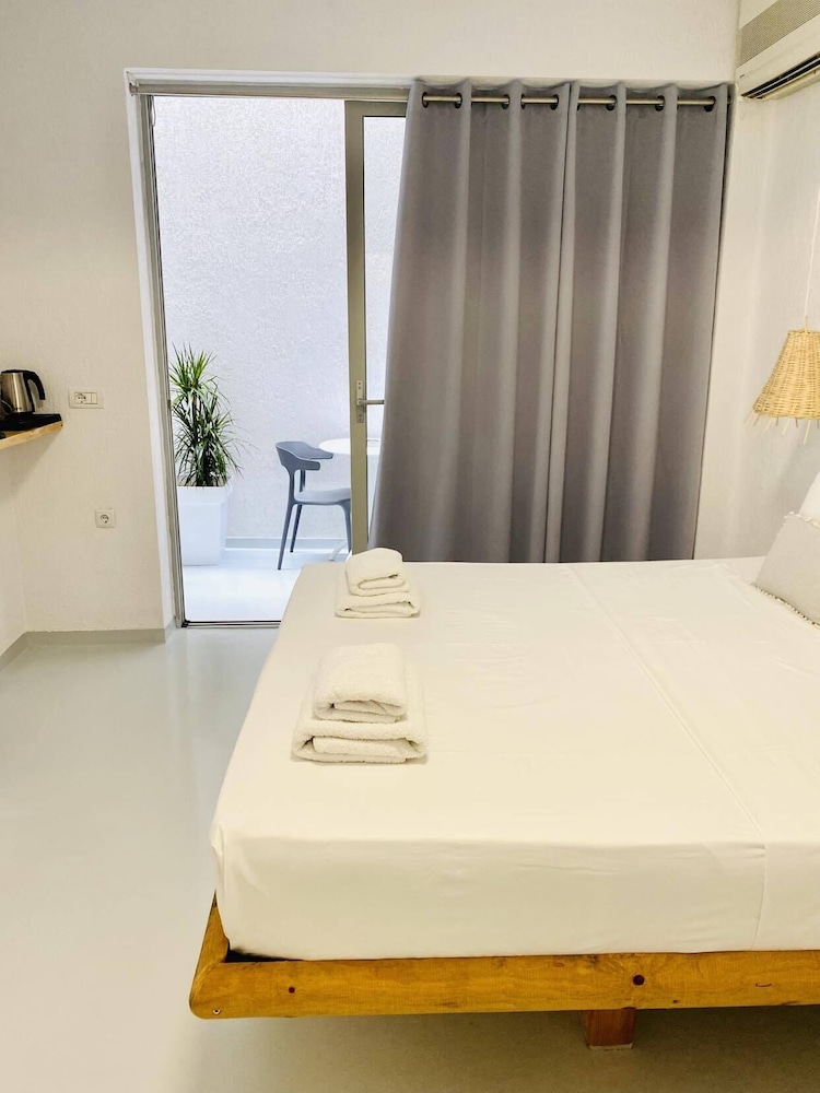 Deluxe Double Room, Balcony (No sea view)
