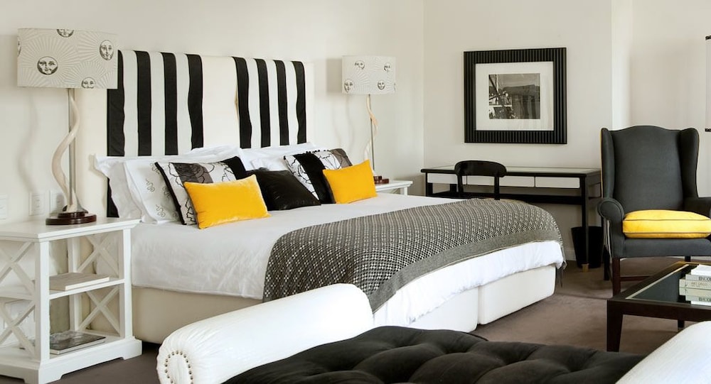 Luxurious Suite Rose Room photo 2