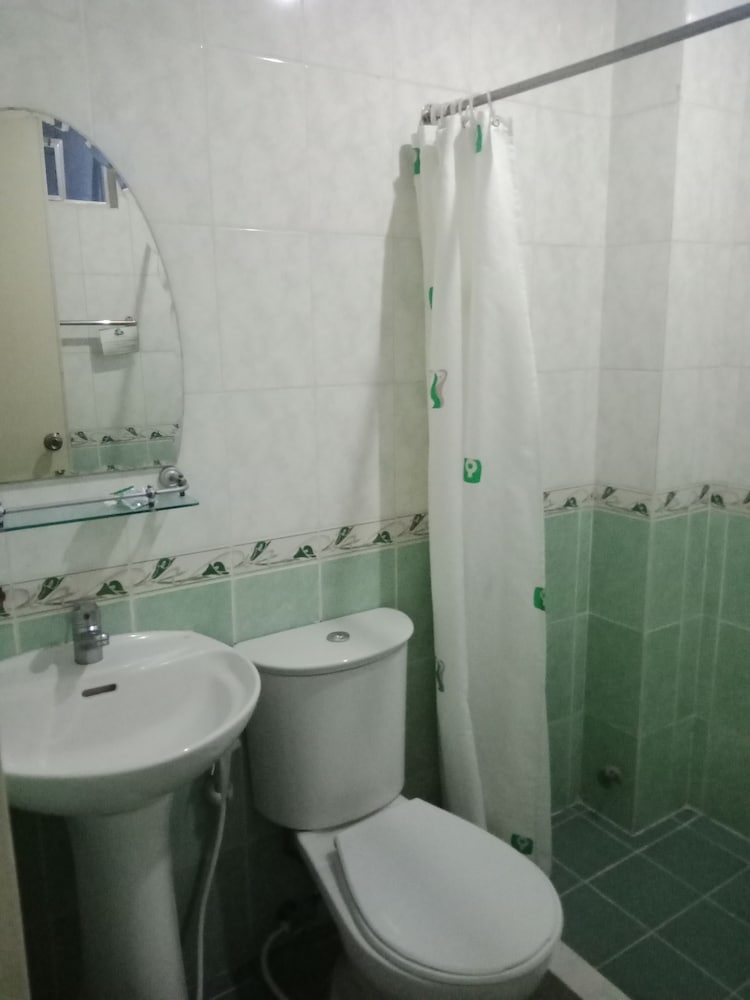Standard Twin Room - Photo 5