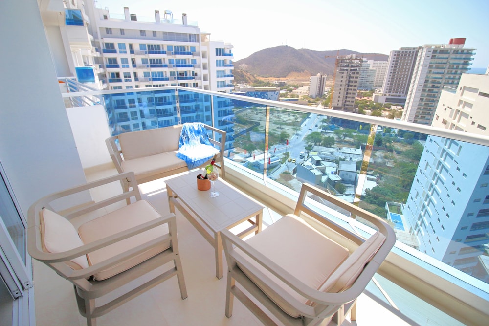 Comfort Apartment, 4 Bedrooms, Beach View (Smr298a) photo 2
