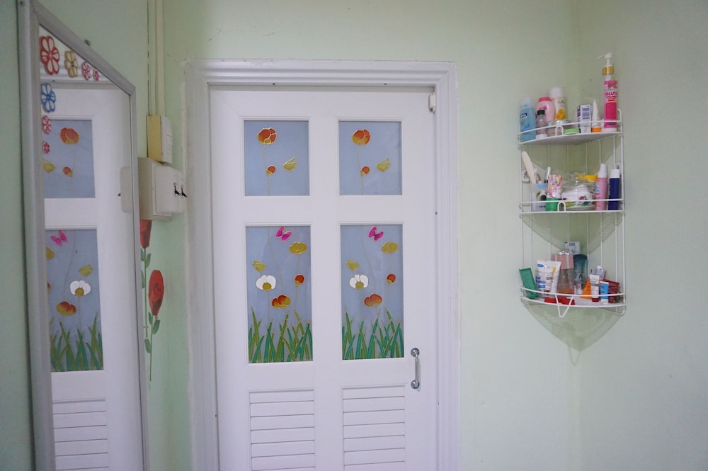 Deluxe Room with Air-conditioner photo 2