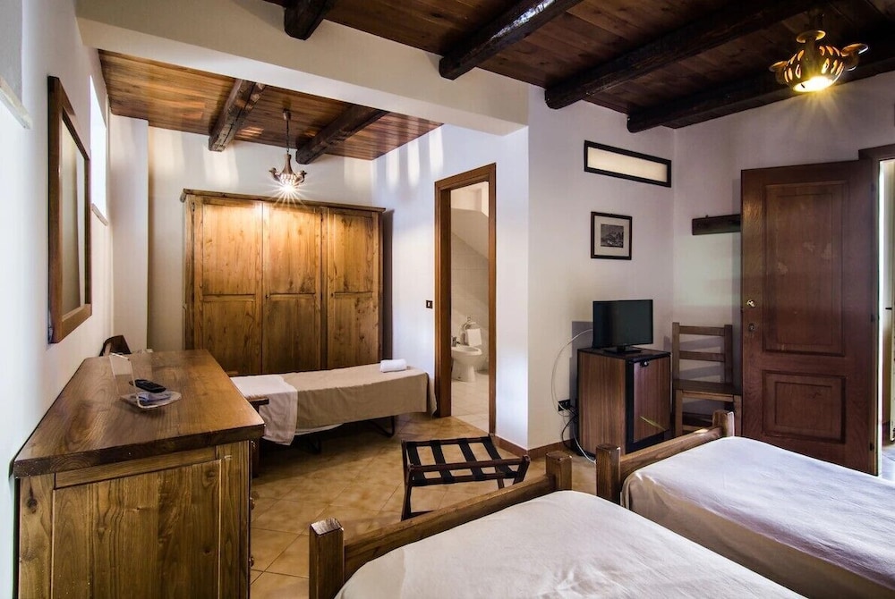 Comfort Triple Room photo 2