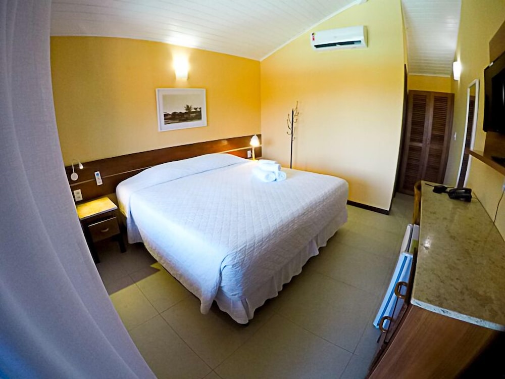 Superior Twin Room, Pool View photo 1