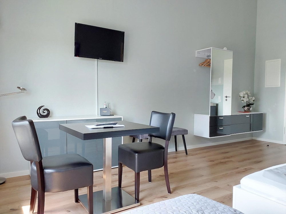 Deluxe Apartment, Kitchen, Garden View (5)