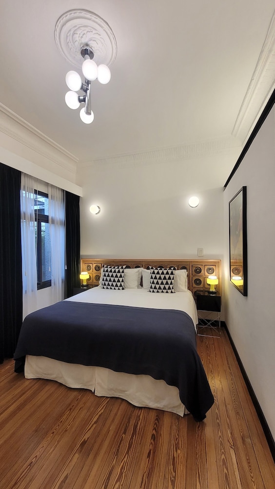 Room 204 photo 1