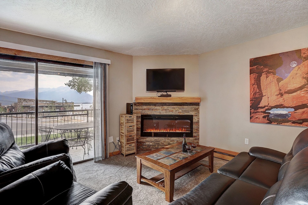 Condo, 1 Bedroom photo 1