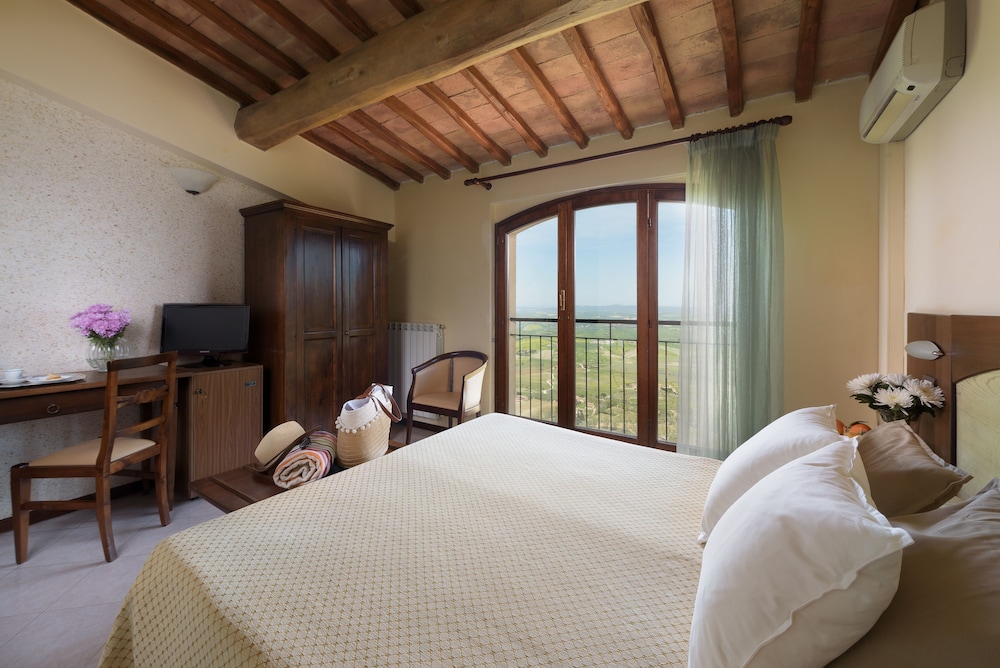 Superior Double or Twin Room - Photo 2