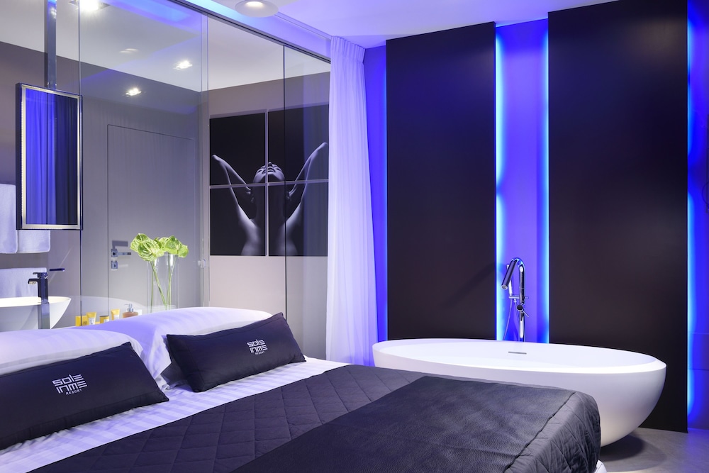 Luxury Double Room, Patio