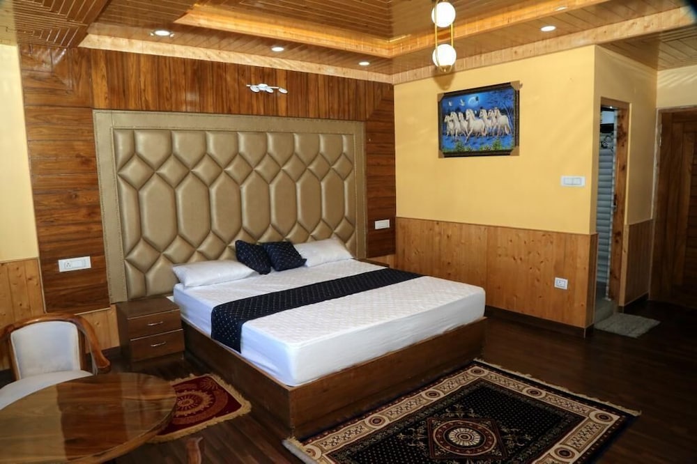 Executive Room photo 1