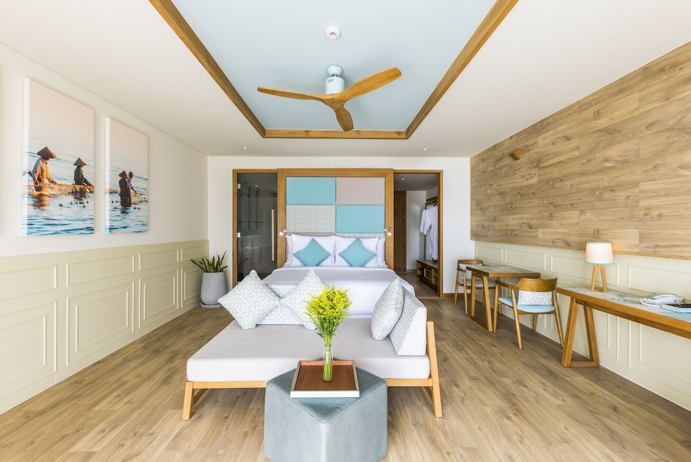 Fusion Suite King Bed Sea View - Spa Inclusive