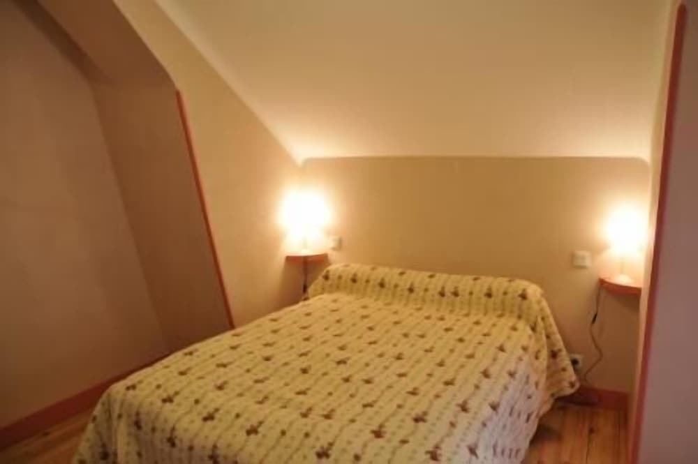 Standard Double or Twin Room photo 3