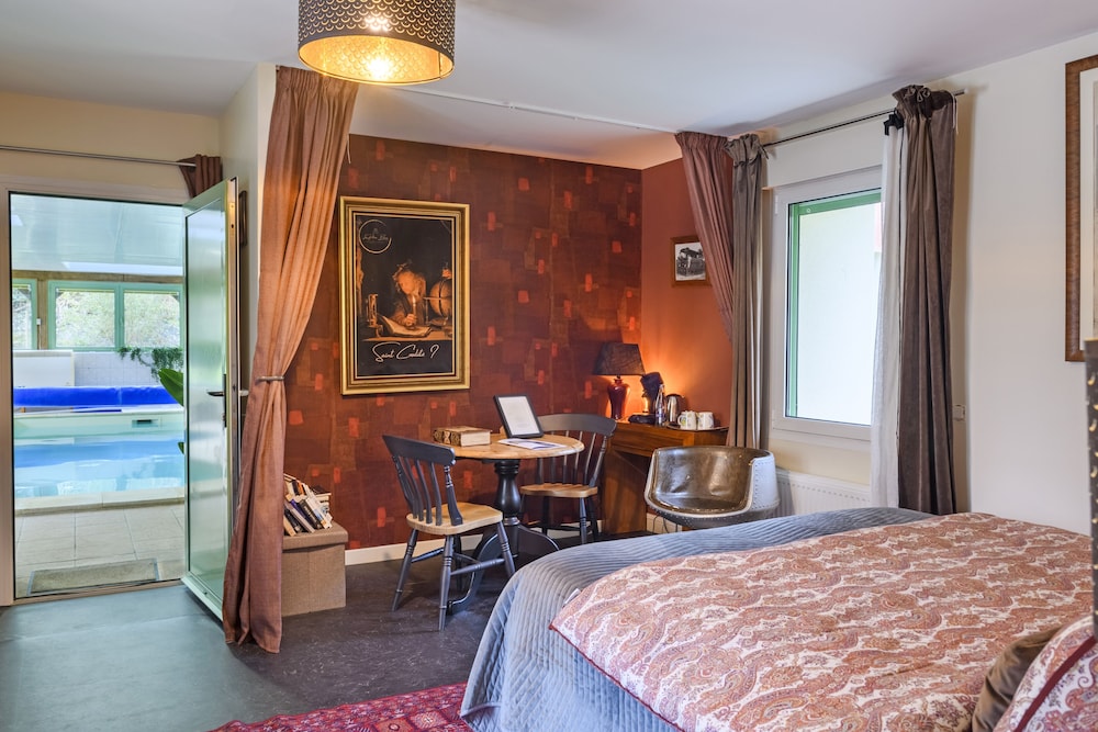 Deluxe Double or Twin Room photo 3