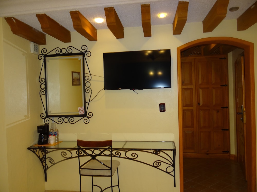 Basic Twin Room