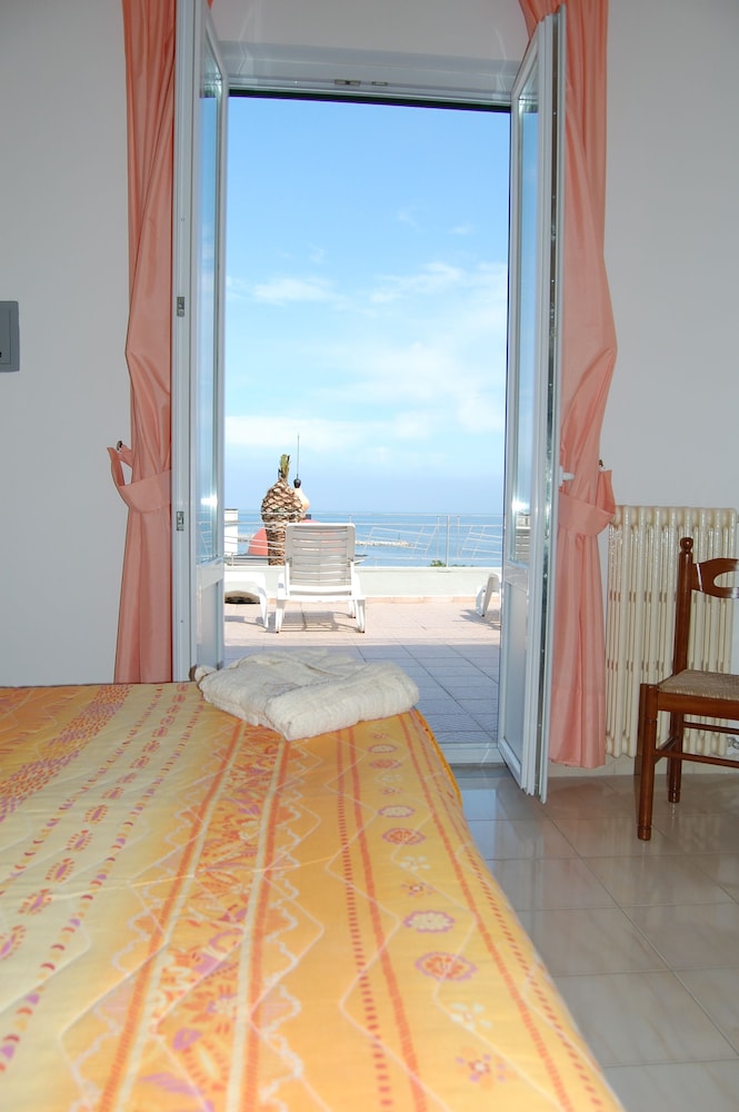 Standard Double or Twin Room, 1 Queen Bed