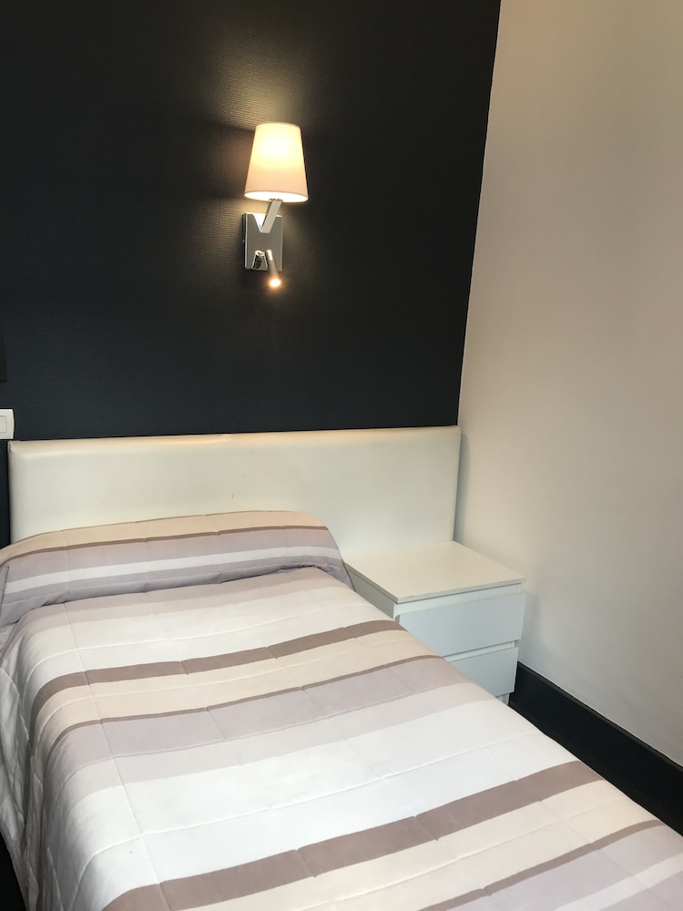 Classic Single Room, 1 Large Twin Bed