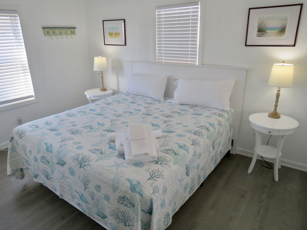 Family Cottage, 2 Bedrooms, Private Pool, Courtyard View
