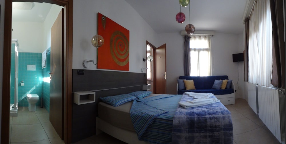 Double Room photo 3
