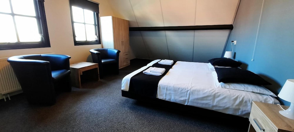 Grand Double Room photo 2
