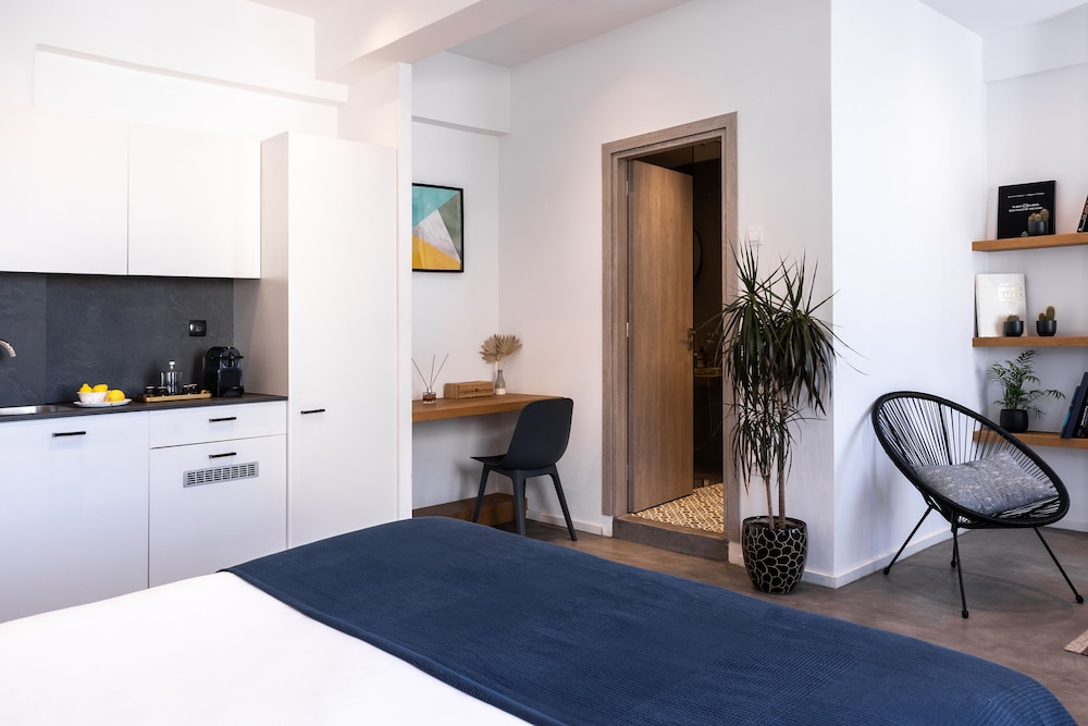Deluxe Suite, Terrace, City View photo 2