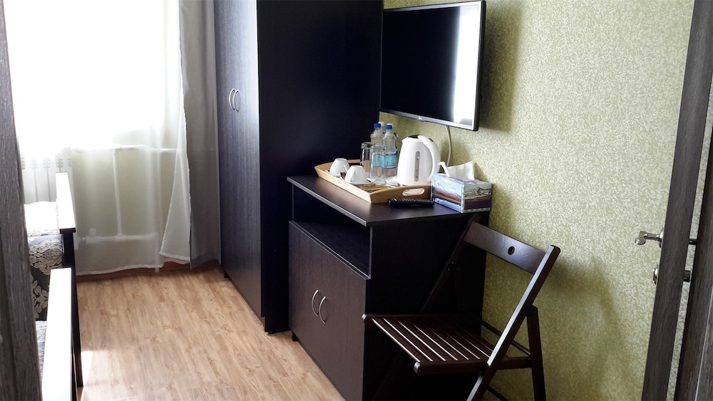 Standard Twin Room, Shared Bathroom photo 2