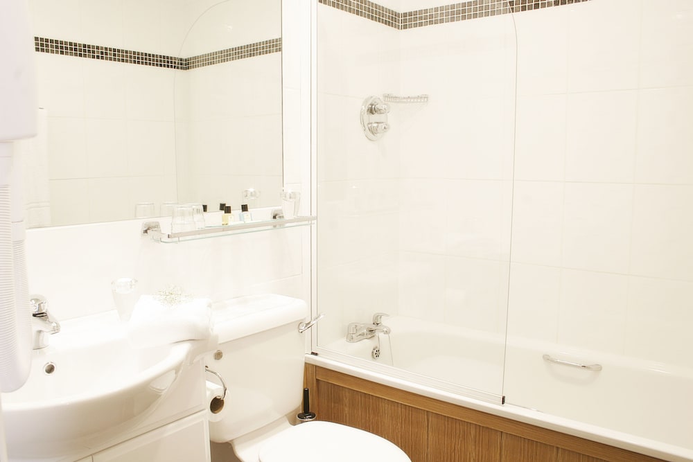 Classic Single Room, Ensuite photo 2