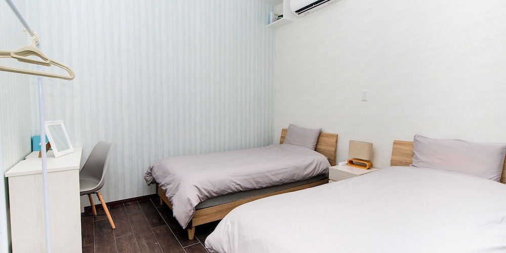 Standard Condo, 2 Bedrooms, Non Smoking, Kitchenette (1st Floor, For 1 - 5 People)  - no terrace photo 2