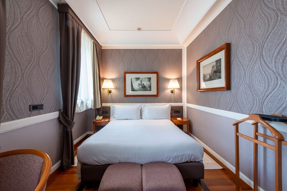 Classic Room (Small) - Photo 12