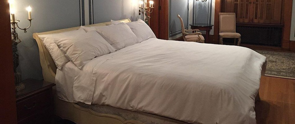 Suite, 1 King Bed, Fireplace (Wilhelm Suite) photo 3