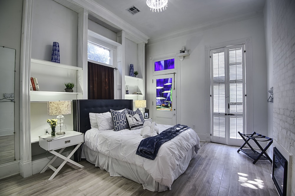 Best Location 7BR Next to FR Quarter! By YouRent, Foto 2