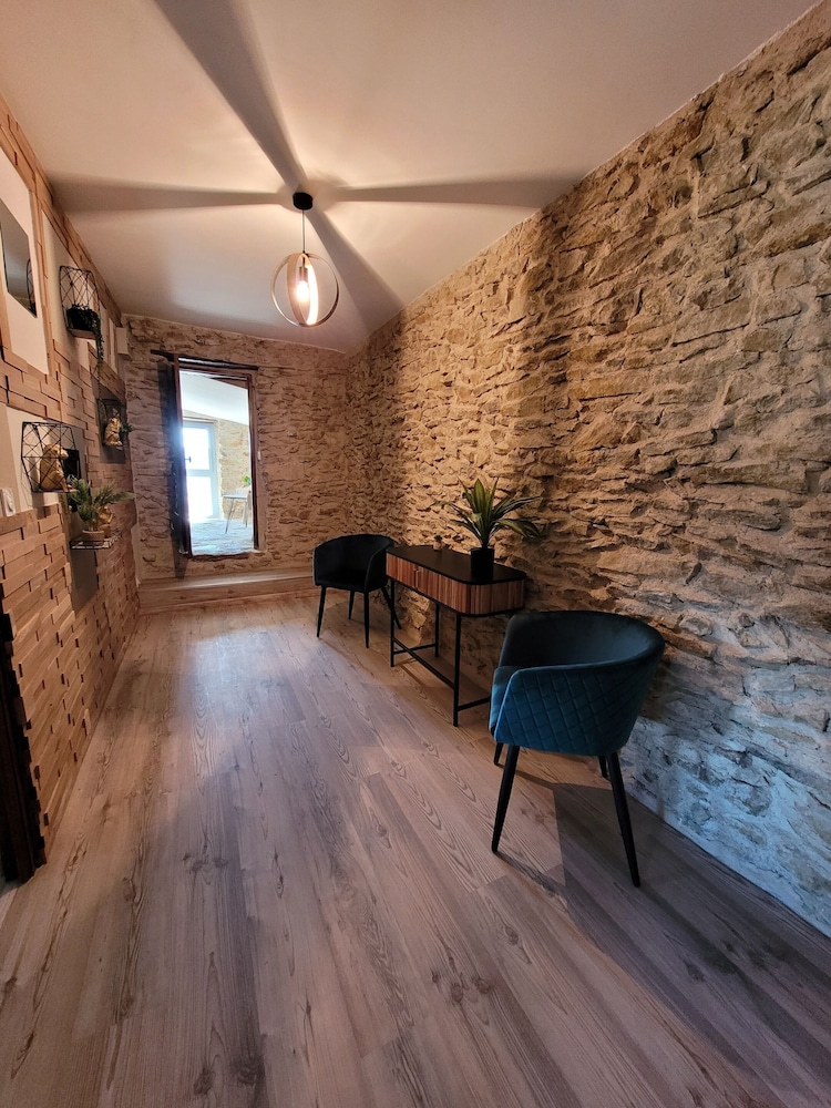 Family Suite, Ensuite, Mountain View (Les Temps Modernes) photo 2