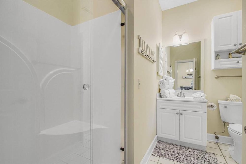 Appartamento Accogliente con Due Camere da Letto al Riverwalk At Arrowhead, Foto 18