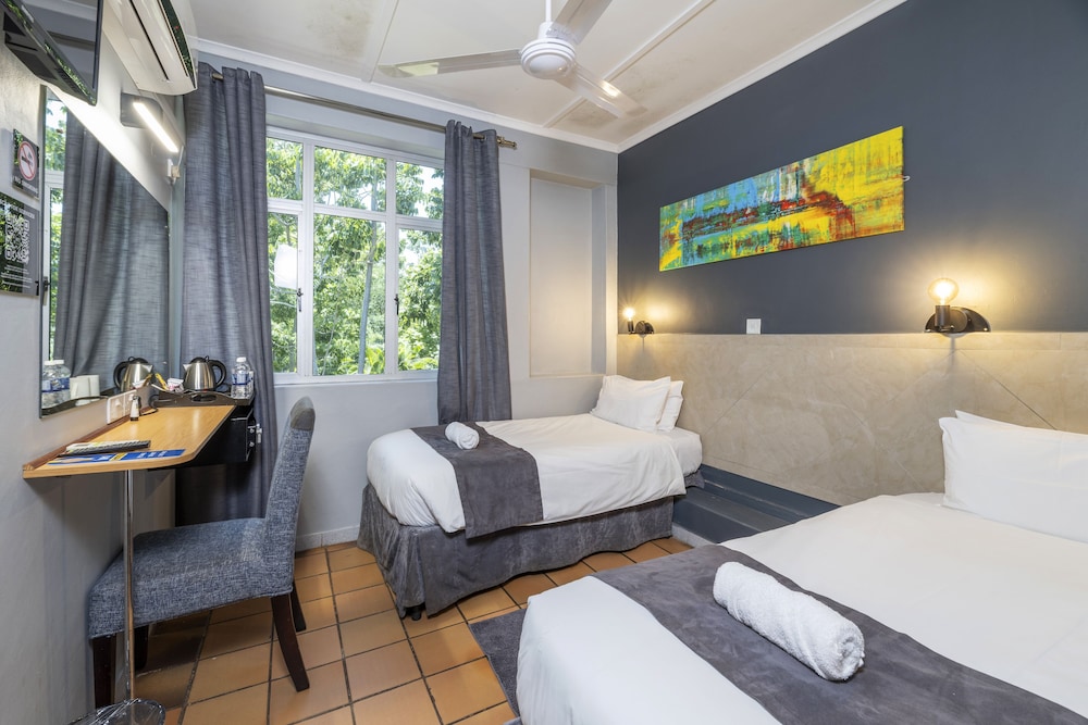 Standard Twin Room
