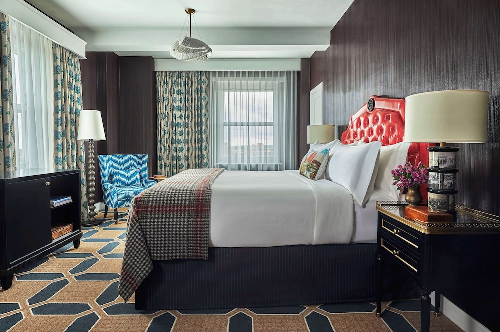 Grand Suite, 1 King Bed photo 1