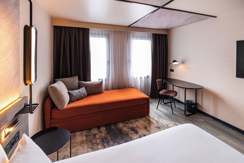 Triple Room, 1 Double Bed with Sofa bed photo 3