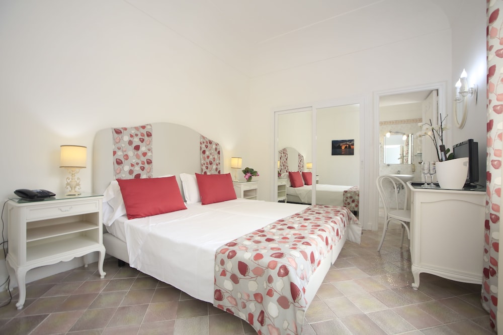 Classic Double Room photo 3