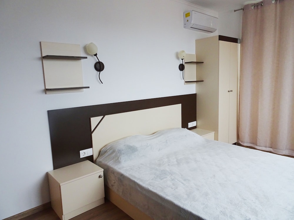 Double or Twin Room - Photo 2