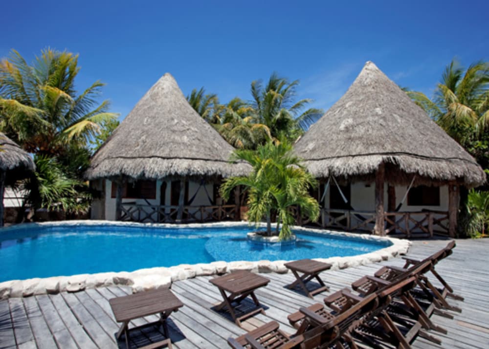 Bungalow, 2 Double Beds, Pool View - Photo 2
