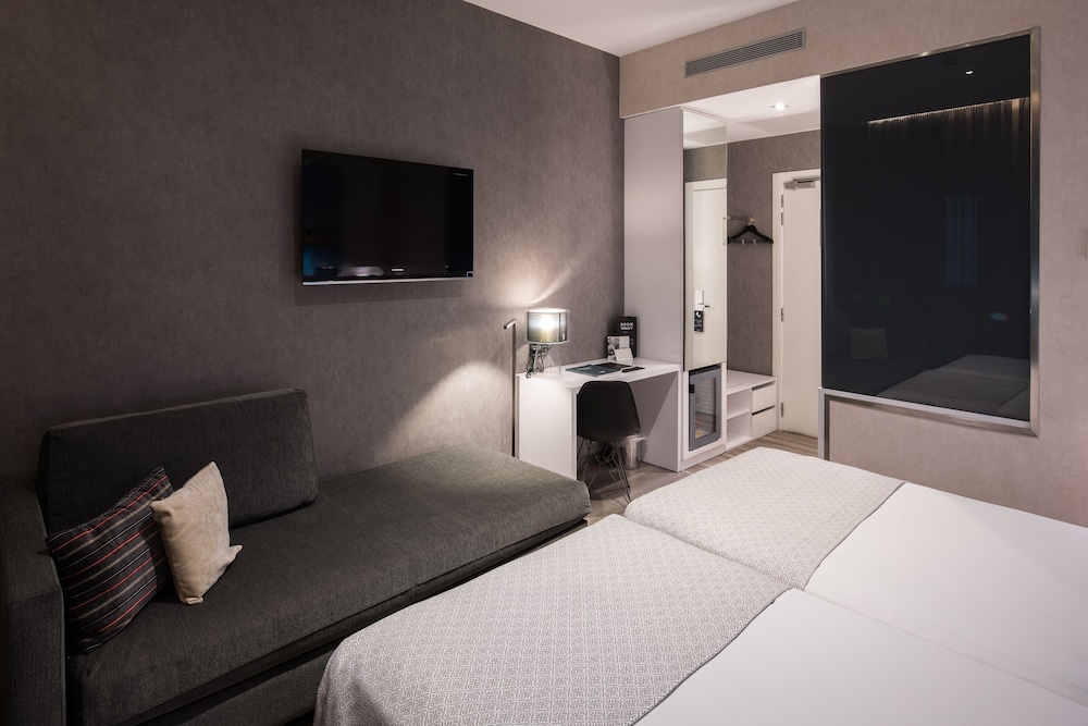 Double Room, City View