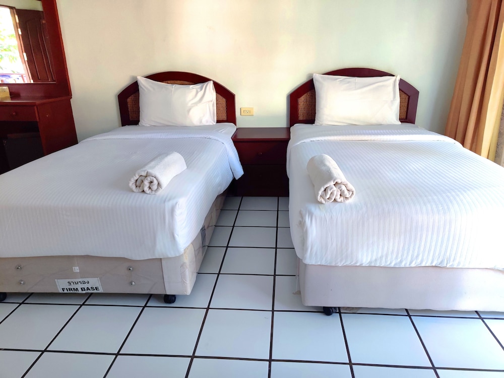VIP Room Twin Bed photo 3
