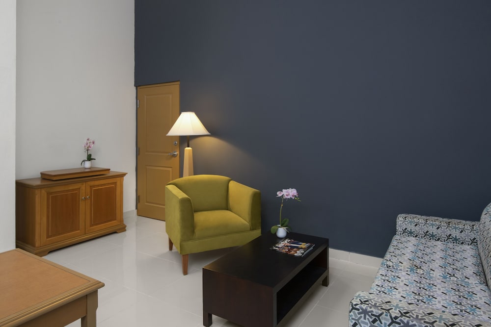 Standard Suite - Photo 7