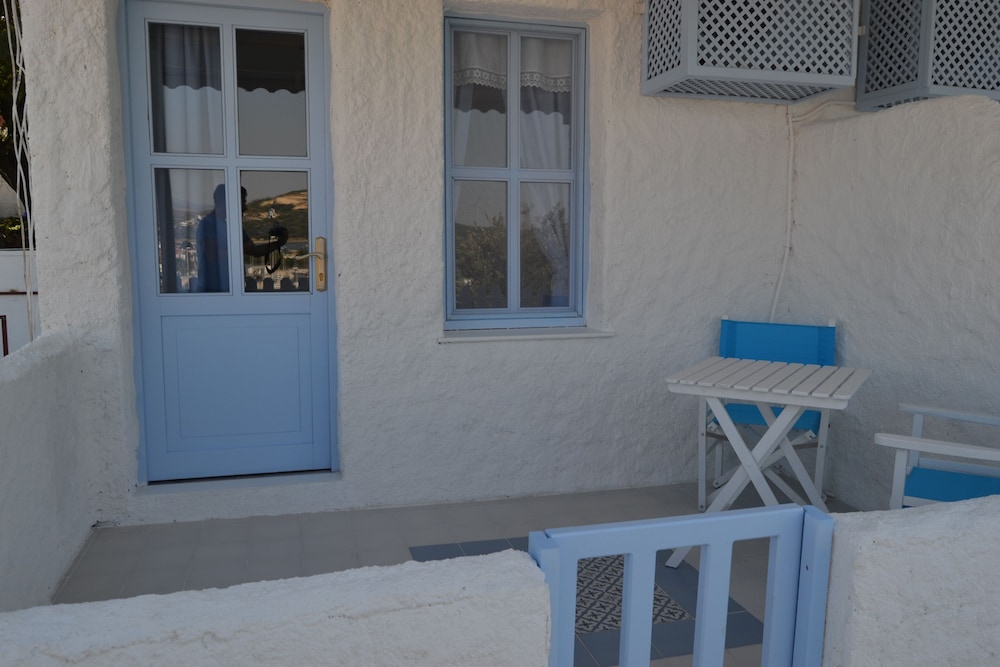 Design Double Room, Balcony, Pool View photo 1