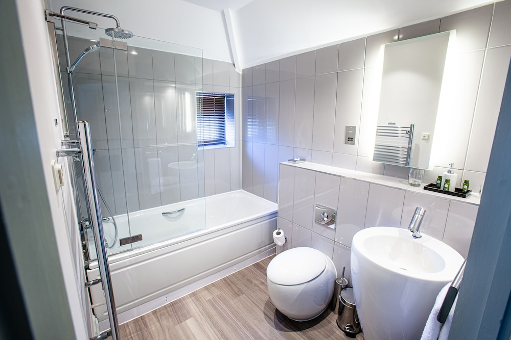 Standard Double Room - Photo 10