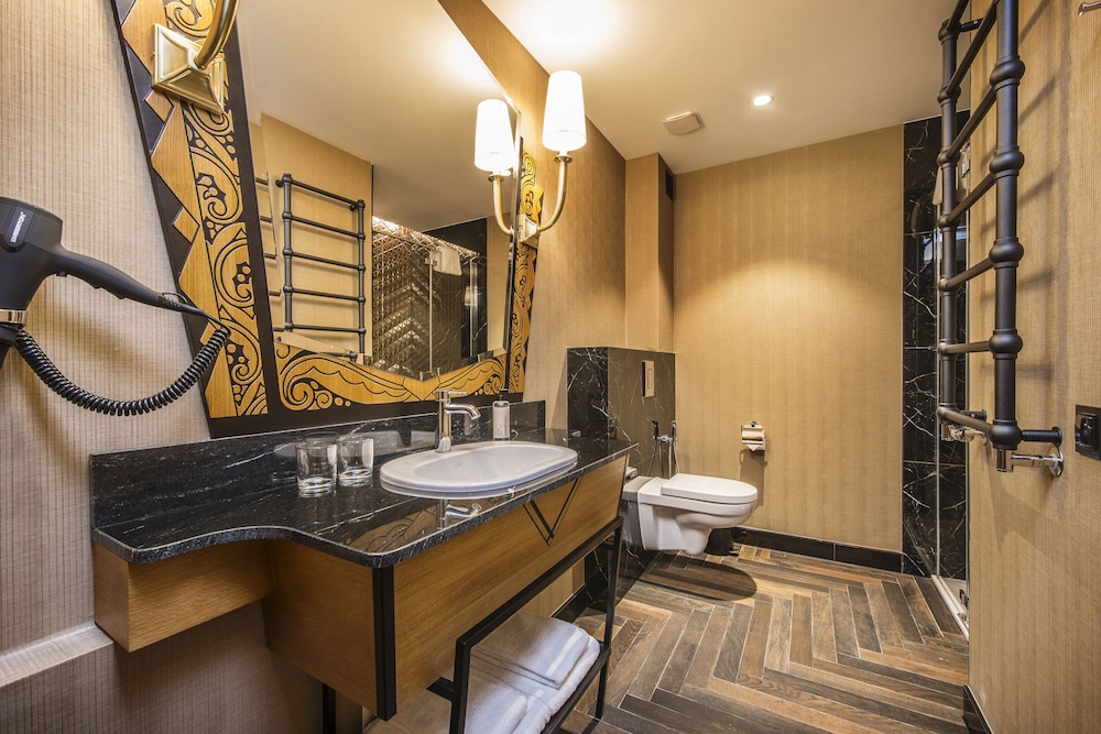 Deluxe Double or Twin Room - Photo 3