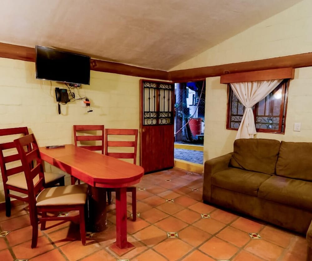 Standard Cabin, 1 Bedroom, Garden View photo 3