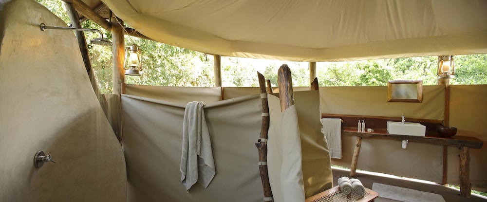 Exclusive Tent, 2 Bedrooms, Private Pool, River View (Crocodile Nest) photo 3