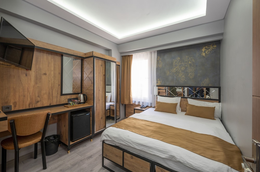 Deluxe Double or Twin Room photo 1