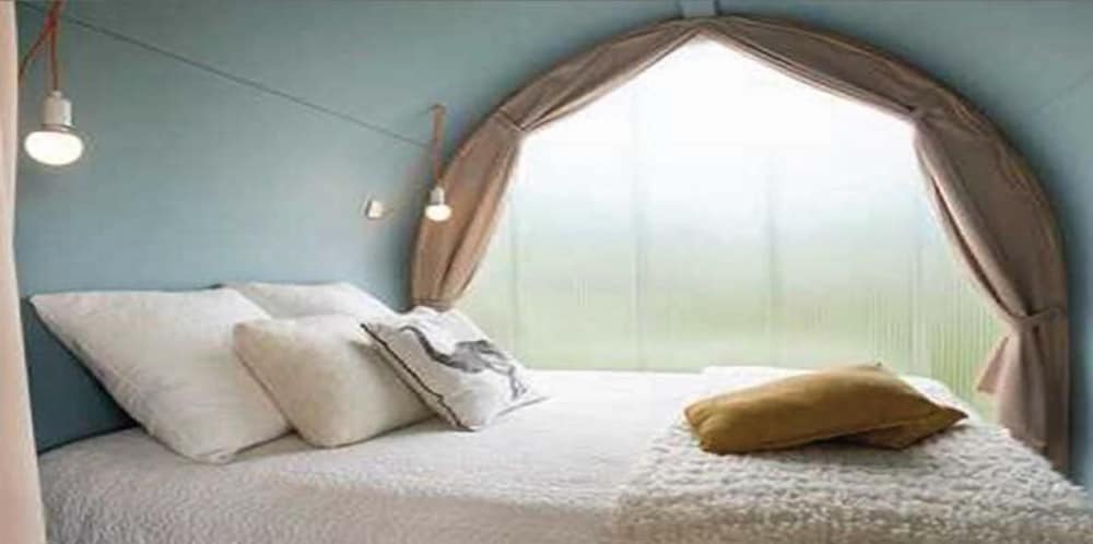 Mobile Home (Coco Sweet) photo 1